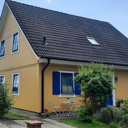 Lindow Ruegen Apartment Путбус Екстериор снимка